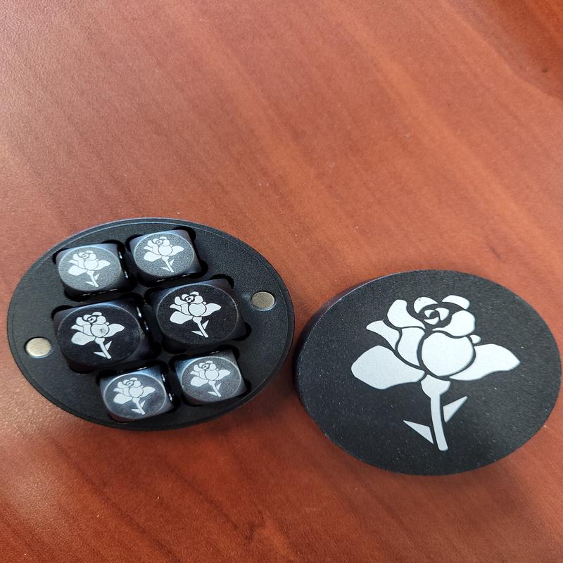 BATTLETECH: LOSTECH DICE (SERIES 3)- Black Thorns